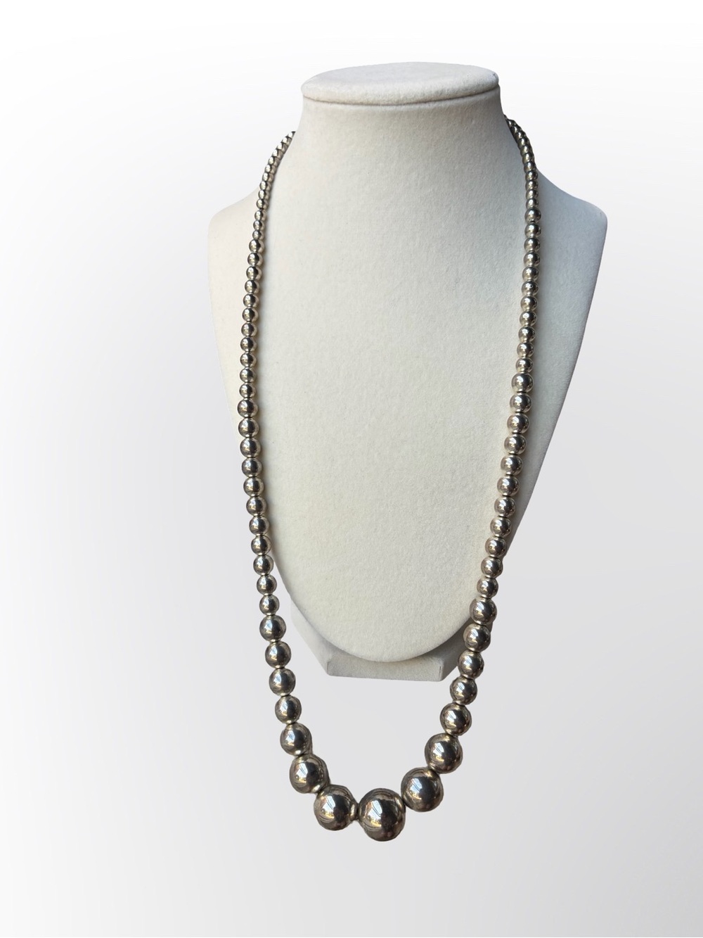 Vintage Silver Tone Graduated Ball Bead Strand Necklace